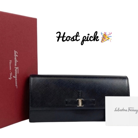 🖤 Authenric Salvatore Ferragamo Black Leather Long Wallet IR22A994 EUC 🖤 - Picture 2 of 16